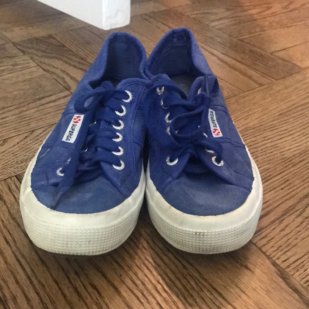 Royal blue Supergas